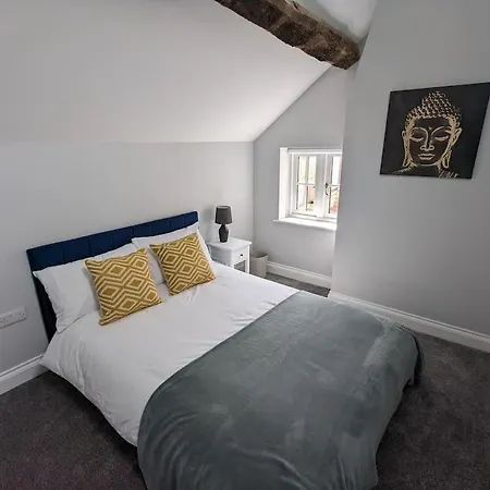 31 High Street - Modern & Stylish 2-Bed Apartment - Inc Parking Husbands Bosworth Exterior photo