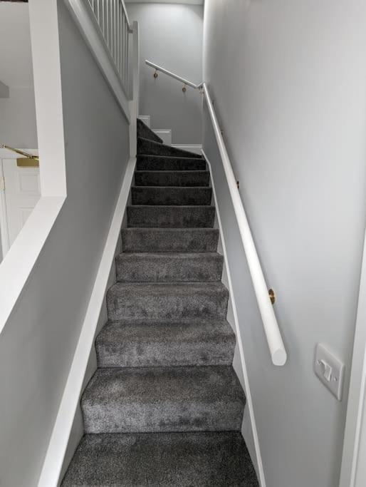 31 High Street - Modern & Stylish 2-bed - Inc Parking